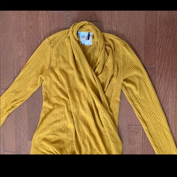 Mustard Anthropologie Woodruff Top - Picture 3 of 6